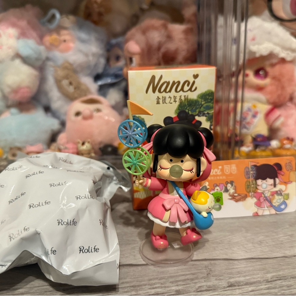 Nanci Year of the Golden Hairpin Kitty Figurine